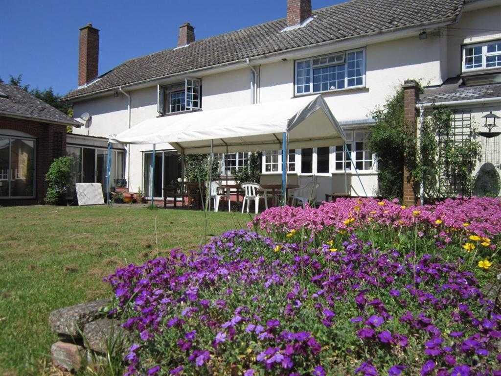 Newmans Hall Bed & Breakfast Little Waldingfield Exterior photo